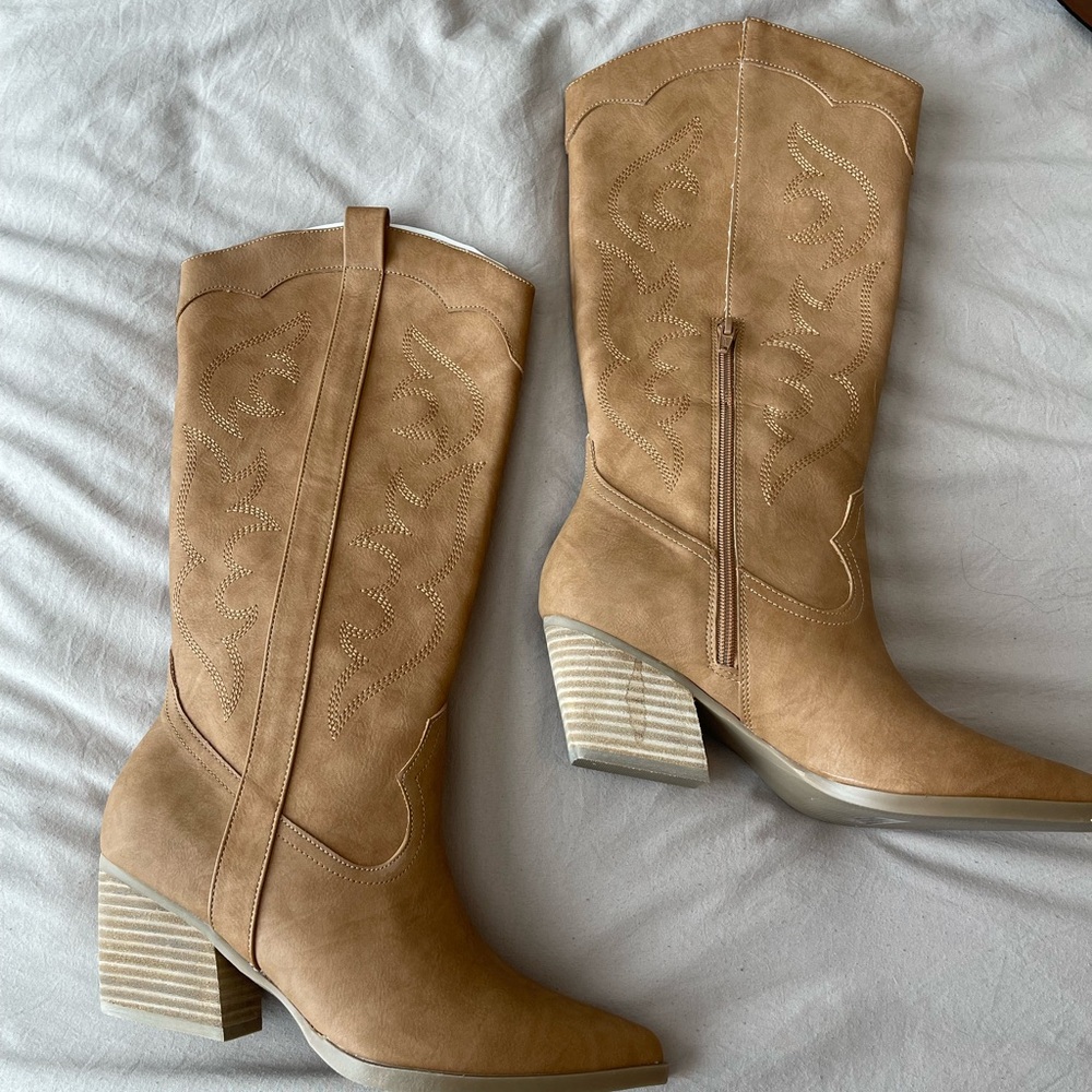 Tan Western-Style Women's Boots